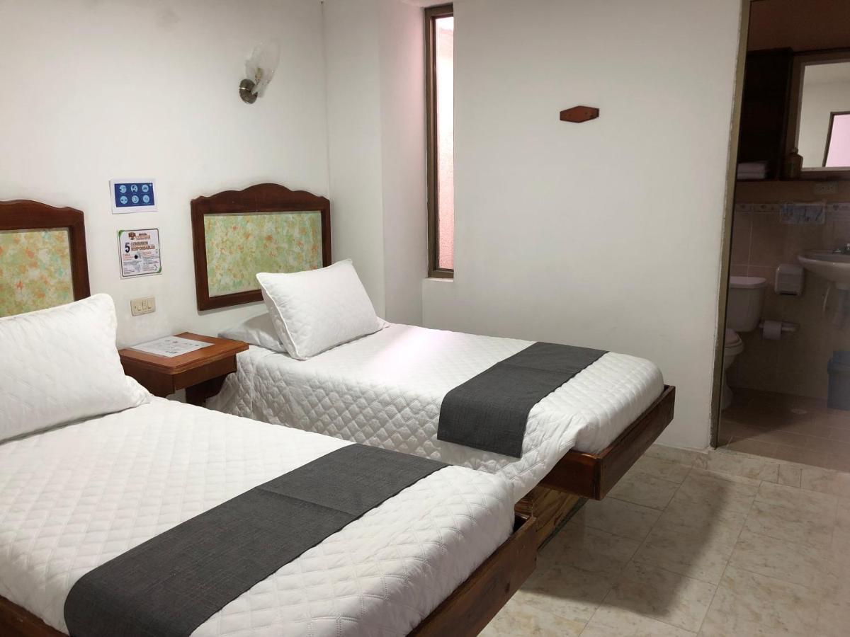 Hotel Armont กาลาร์กา ภายนอก รูปภาพ